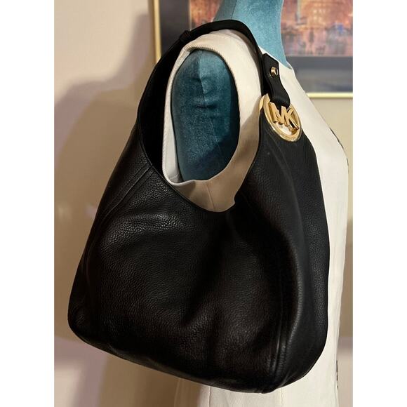 Stylish black, Michael Kors shoulder bag
Excellent condition - Picture 1 of 12